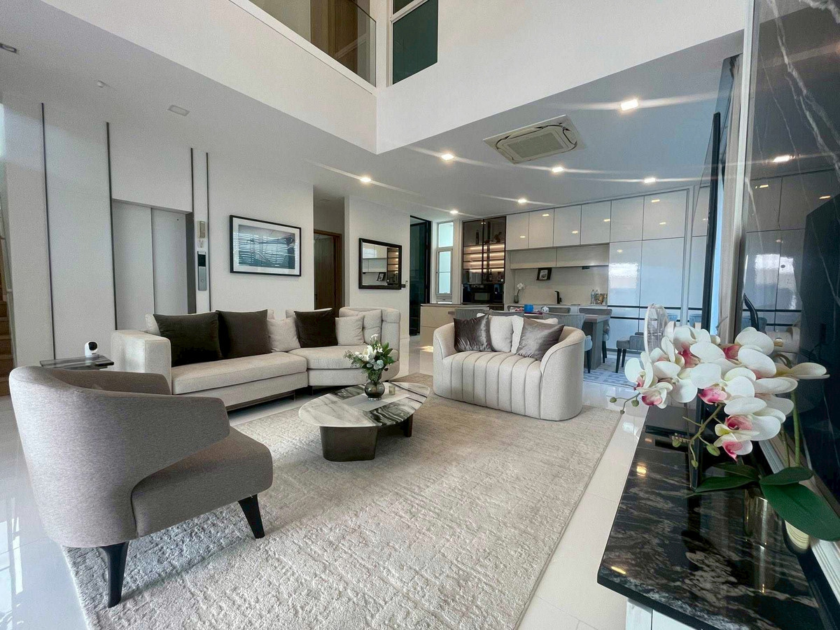 ให้เช่าบ้านเลียบทางด่วนรามอินทรา : Luxury House for Rent Ekkamai-Ramindra | Family Home Prime Location | Near BTS Mayalap | 220,000 THB/Month | บ้านหรูให้เช่า เอกมัย-รามอินทรา ทำเลดี เหมาะครอบครัว ใกล้ BTS มัยลาภ 220,000 บาท/เดือน – LTH14859