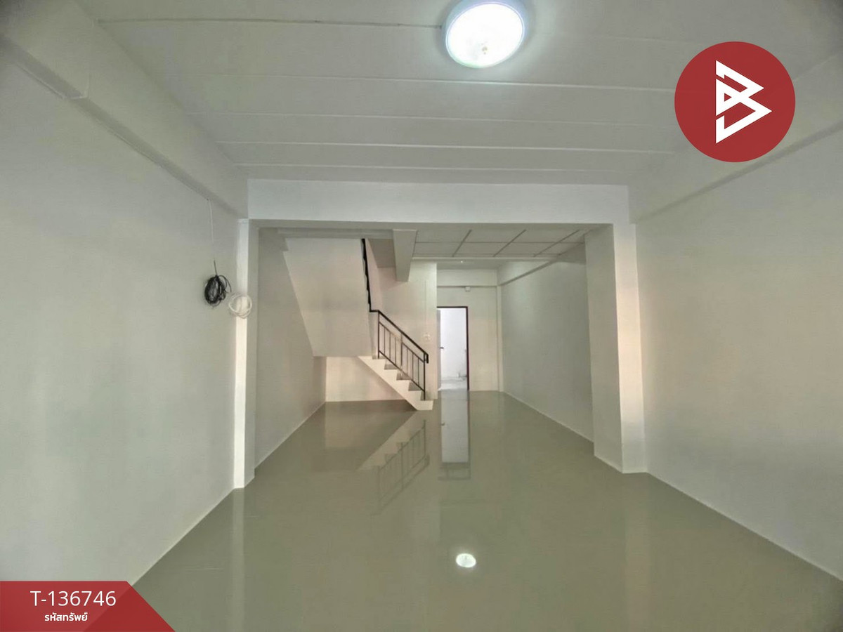 For SaleTownhomeSamut Prakan,Samrong : 2-story townhouse for sale, Sap Mankong Village 5, Bang Bo, Samut Prakan.