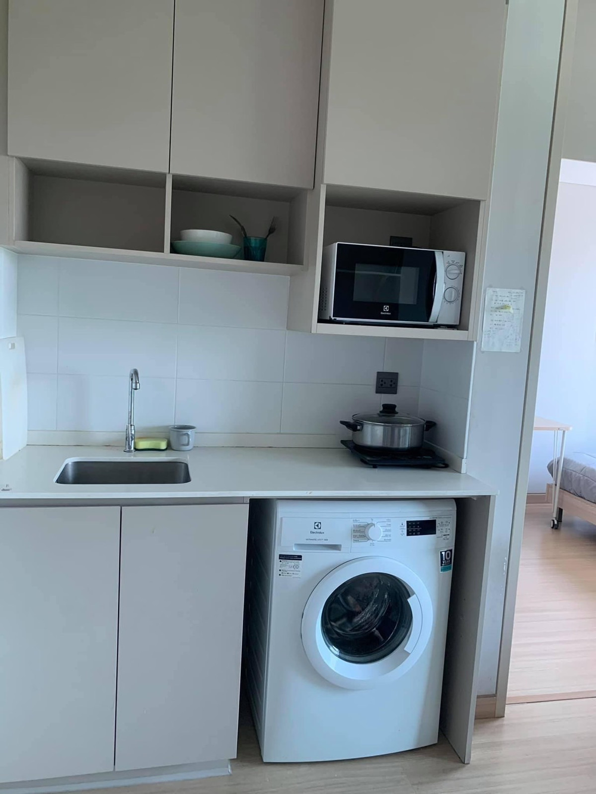 For RentCondoRama9, Petchburi, RCA : For rent Lumpini Suite Phetchaburi - Makkasan, beautiful room exactly as described!  Fully furnished, very good price, ready to move in.
