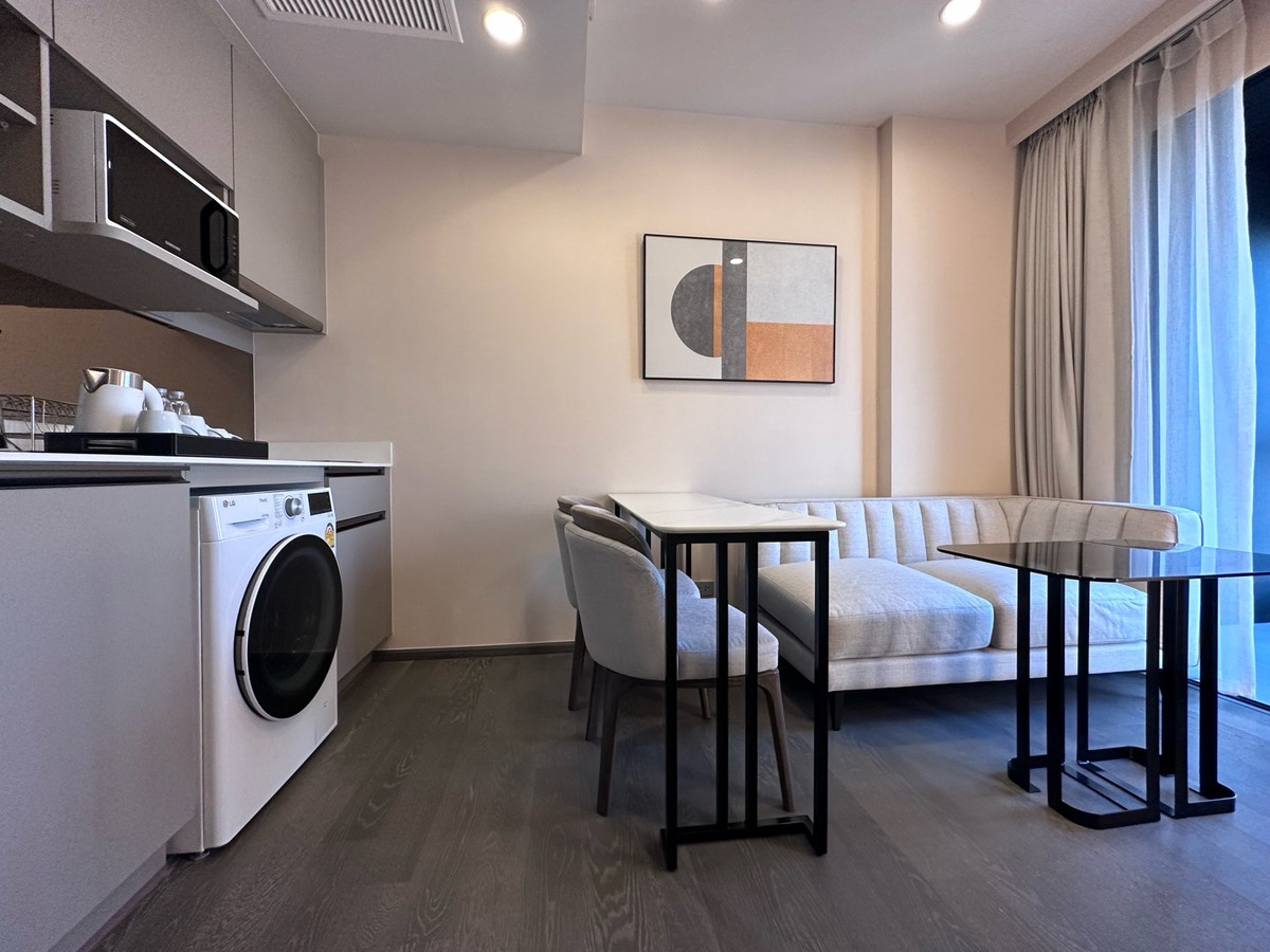 For RentCondoKhlongtoei, Kluaynamthai : COCO PARC | 1 Bedroom | 36 SQ.M. | MRT Khlong Toei 0 m. | 082-4499822