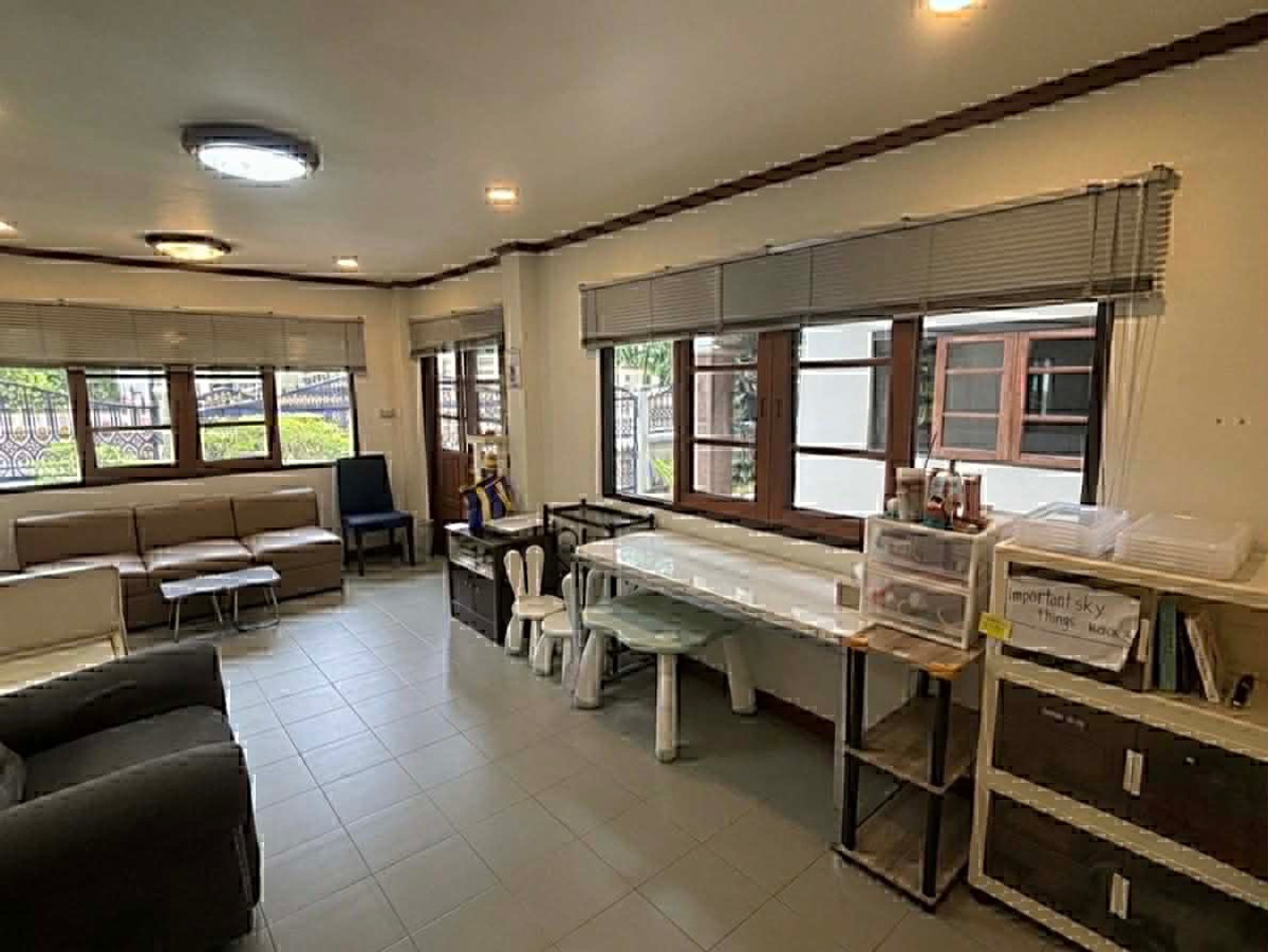 For SaleHouseSukhumvit, Asoke, Thonglor : Single house for sale, 67 sq m, Soi Pridi Banomyong 14, Sukhumvit 71, Phakamat Village.