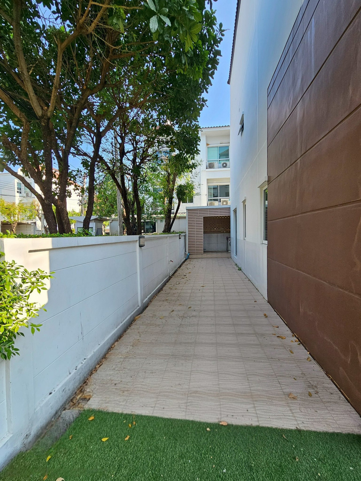 ให้เช่าทาวน์โฮมเกษตร นวมินทร์ ลาดปลาเค้า : #E308🎉010469 ให้เช่าทาวน์โฮม Baan Klang Muang Kaset-Nawamin