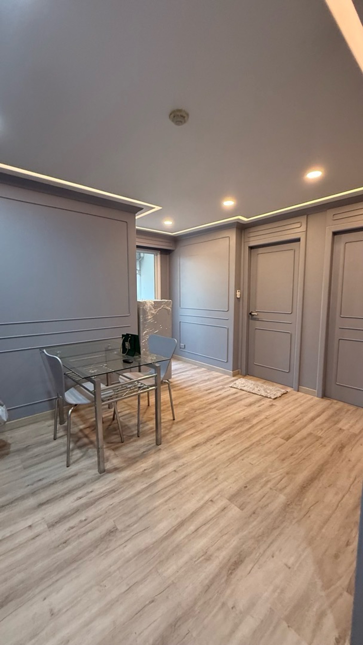 ให้เช่าคอนโดเลียบทางด่วนรามอินทรา : For rent JW. Sriwara 2 bed 2 bath 58 sqm 20,000 ให้เช่า 2 นอน 2 น้ำ 58 ตรม 20,000