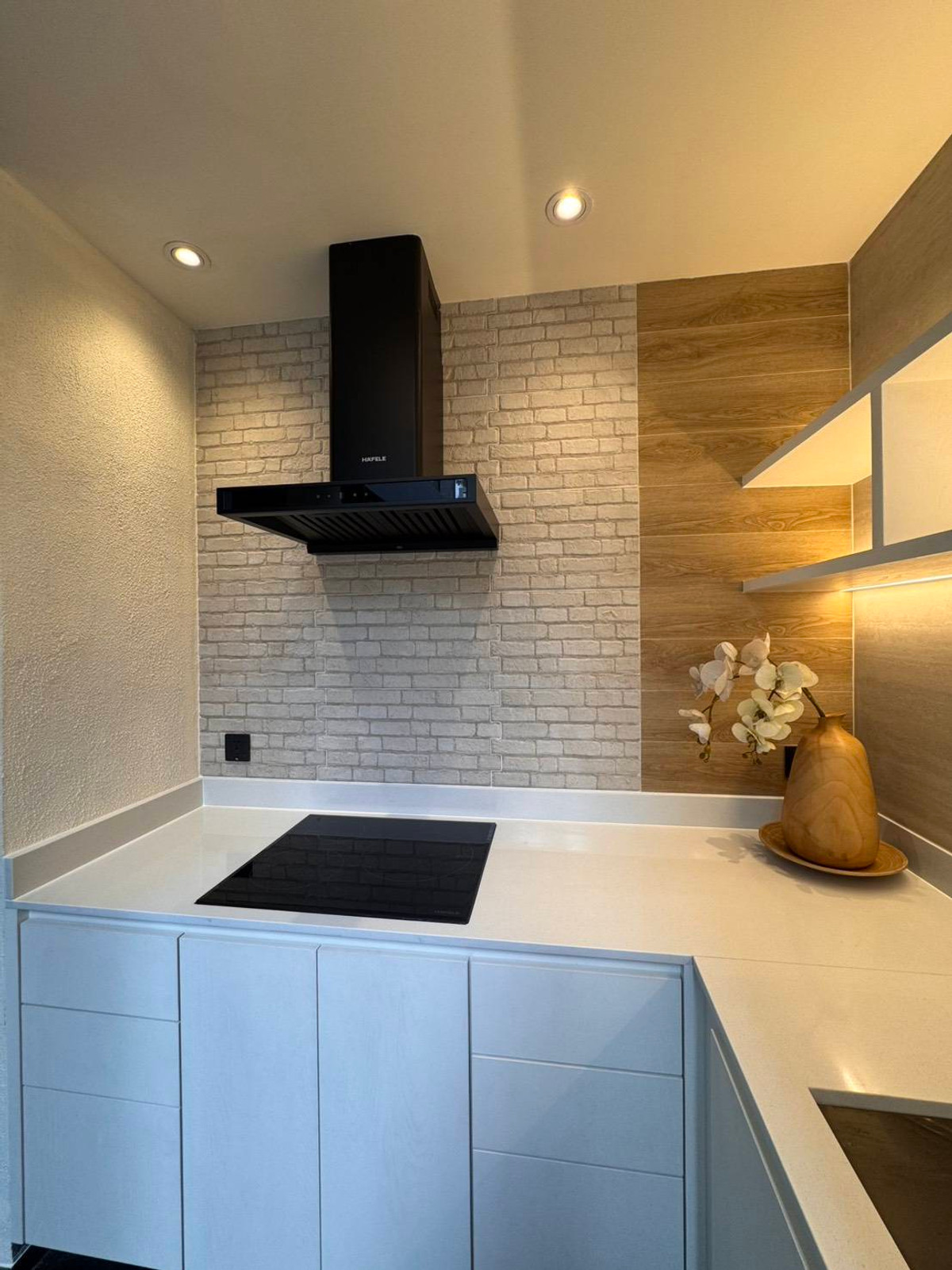 ขายทาวน์โฮมรัชดา ห้วยขวาง : Townhome for Sale Ratchada Near MRT Ratchada Fully Furnished Ready to Move In