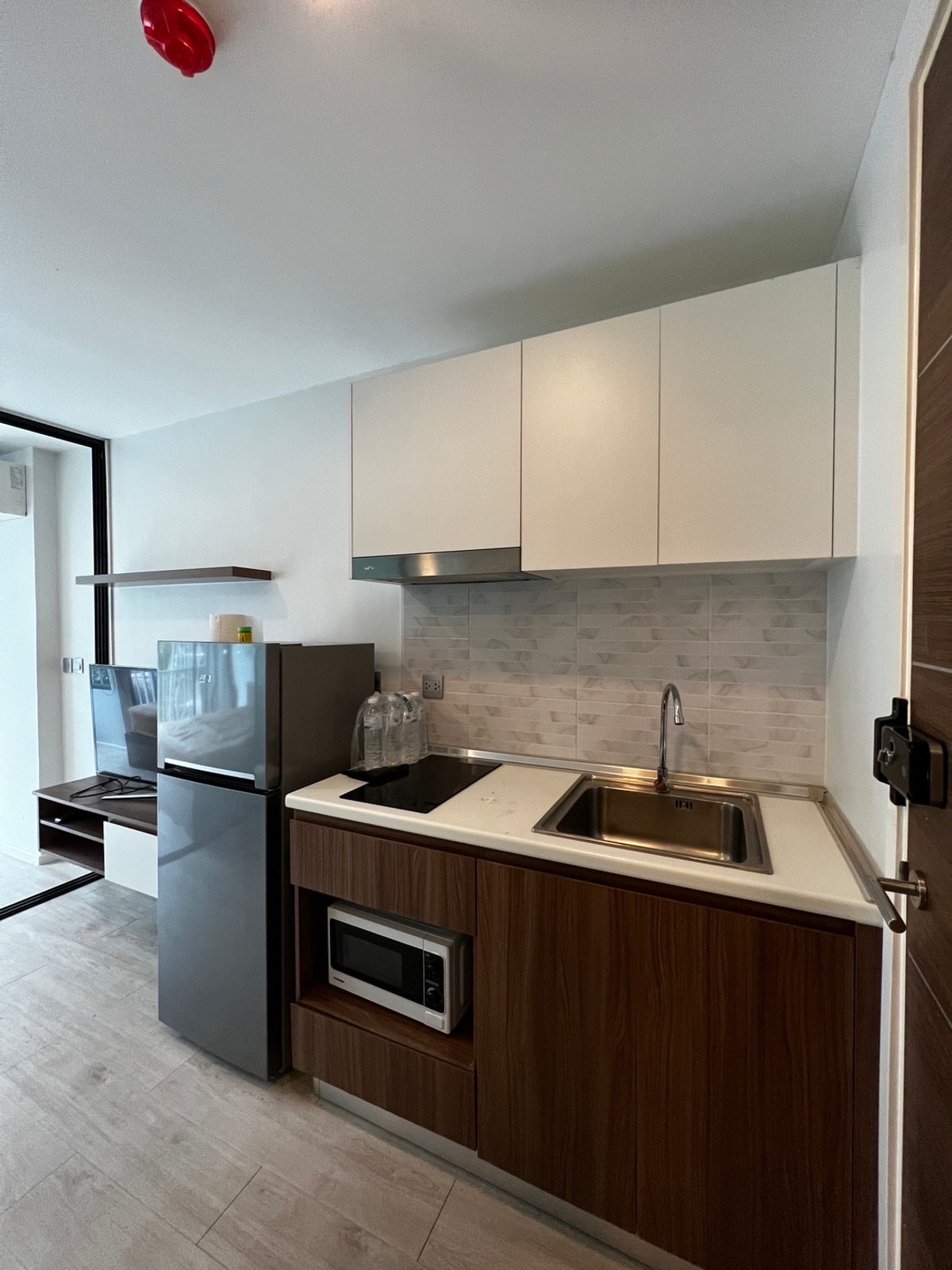 ขายคอนโดโชคชัย4 ลาดพร้าว71 : ขายคอนโด พร้อมอยู่!! ใกล้ รถไฟฟ้า สถานีโชคชัย 4 ยินดีให้คำปรึกษา จองก่อนได้ก่อน✨แอทโมท ลาดพร้าว 71