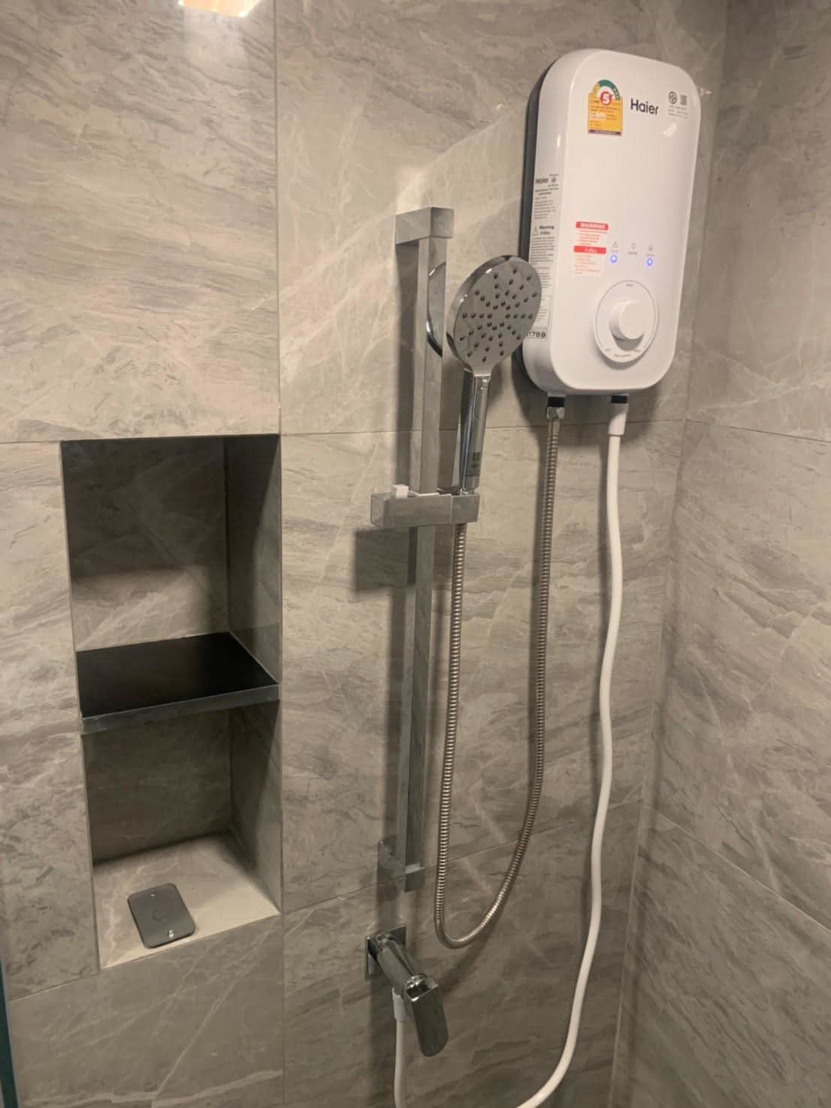 ให้เช่าคอนโดสุขุมวิท อโศก ทองหล่อ : ให้เช่าคอนโด Quintara Phume Sukhumvit 39 (BTS Phromphong) เฟอร์ครบ พร้อมอยู่