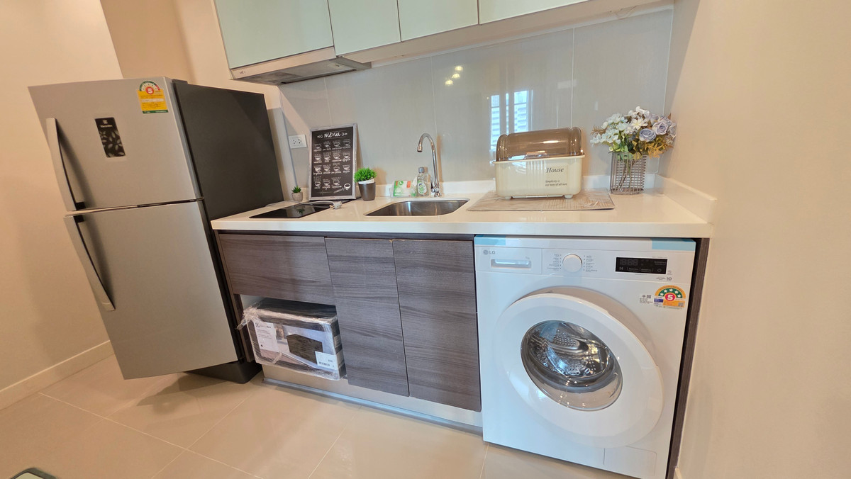 คอนโดสาทร นราธิวาส : เช่า-ขาย Centric Sathorn St.Louis @bts Saint Louis ยุ้ย 089-0415258