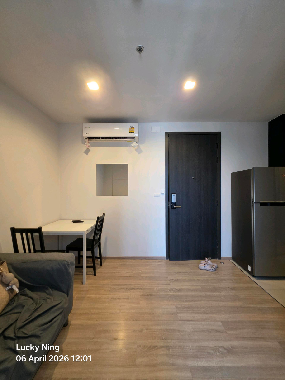 For RentCondoRama9, Petchburi, RCA : The Base Garden Rama9
Rent only 14,000, ready to reserve, negotiable, 1 bedroom, appointment to view 065-451-9256 Ning