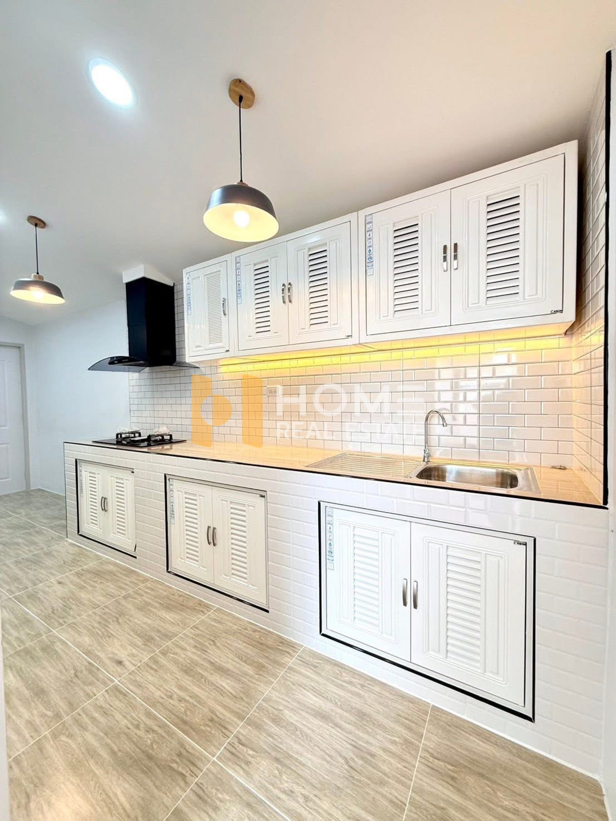 For SaleHousePattaya, Bangsaen, Chonburi : Detached House Makmai Laem Chabang 2 / 4 Bedrooms (FOR SALE) YEAN154