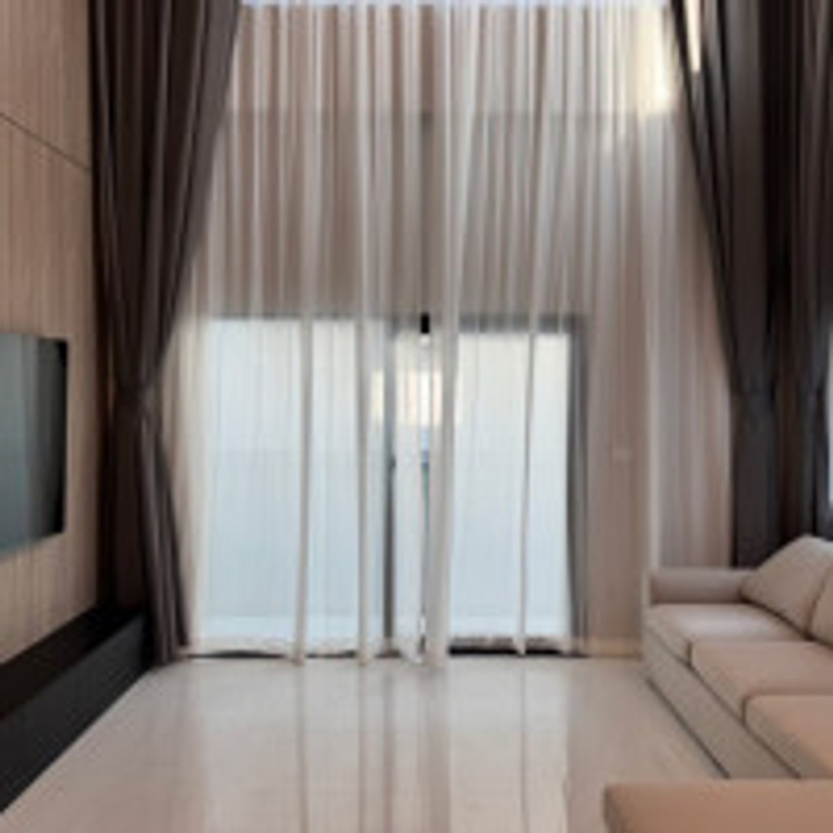 ให้เช่าบ้านบางนา แบริ่ง ลาซาล : ขายบ้านหรู THE CITY บางนา กม.7 หลังใหญ่ 326 ตร.ม. 4 นอน 5 น้ำ ทิศเหนือไม่ร้อน เฟอร์ฯ+เครื่องใช้ไฟฟ้าครบ ทำเลดีที่สุดหลัง Mega Bangna สังคมคุณภาพระดับพรีเมียม  .