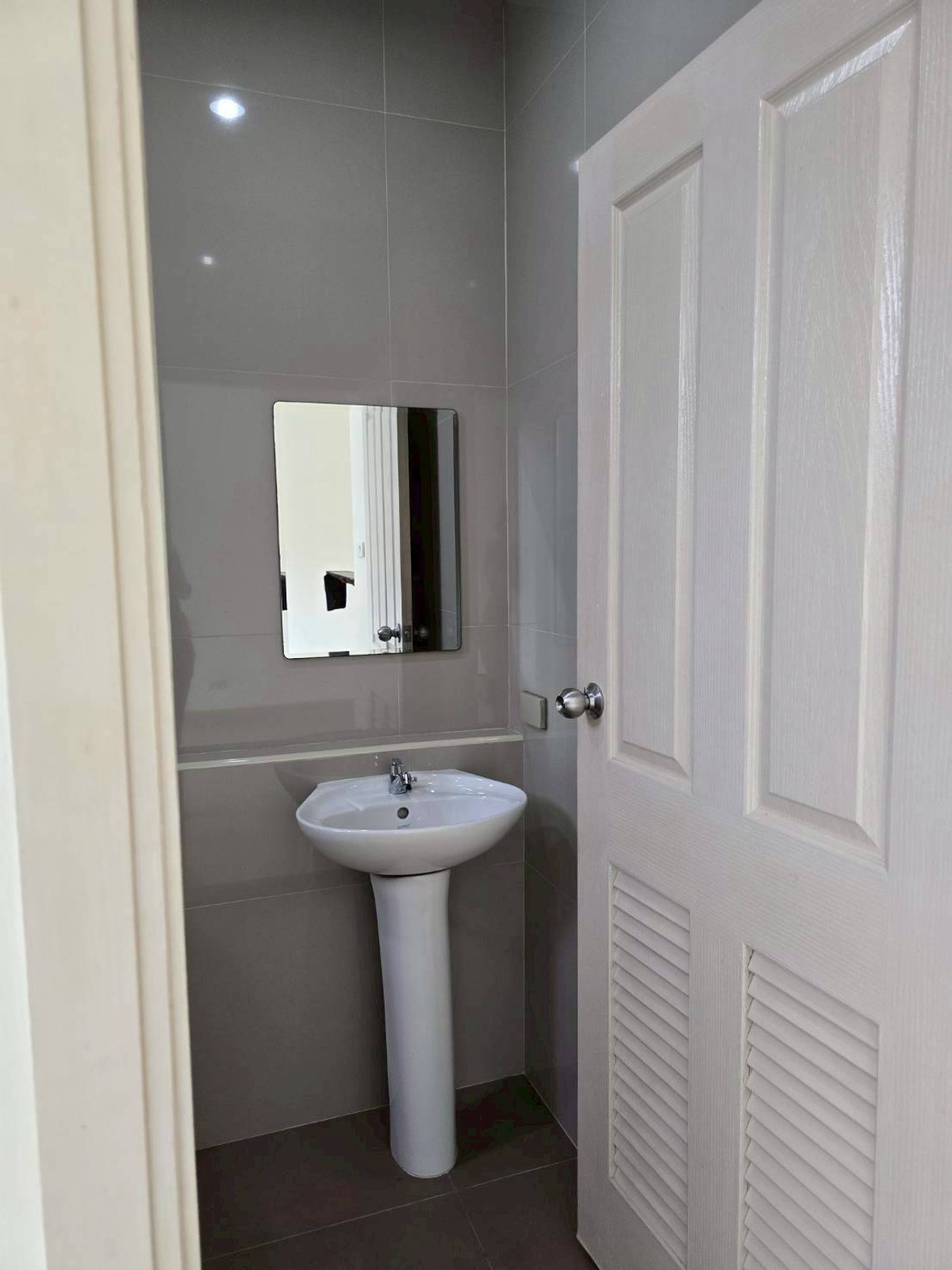 ให้เช่าทาวน์โฮมโชคชัย4 ลาดพร้าว71 : 💥CP-10581💥ว่าง ให้ เช่า  ทาวน์โฮม 3 ชั้น โครงการ ฟีล ลาดพร้าว 71👉แอดไลน์ @goodcondo