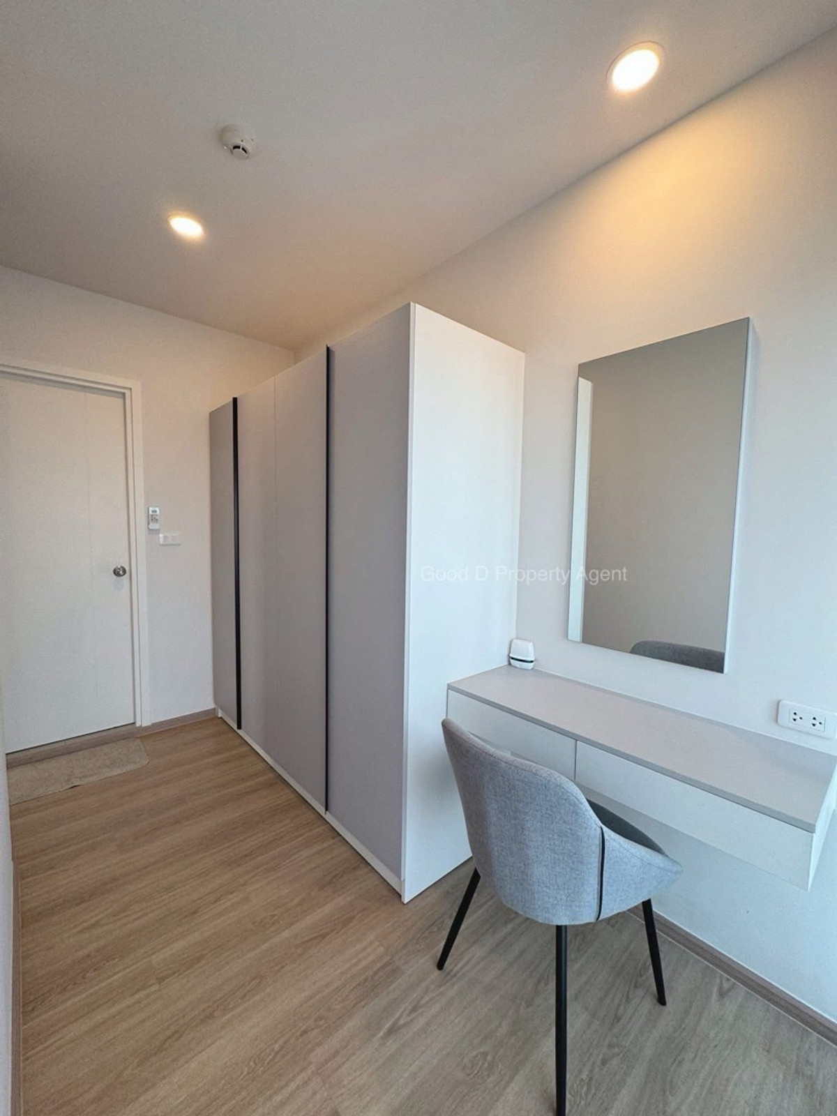 For RentCondoKorat Nakhon Ratchasima : Condo for rent, 2 bedrooms Essence Korat