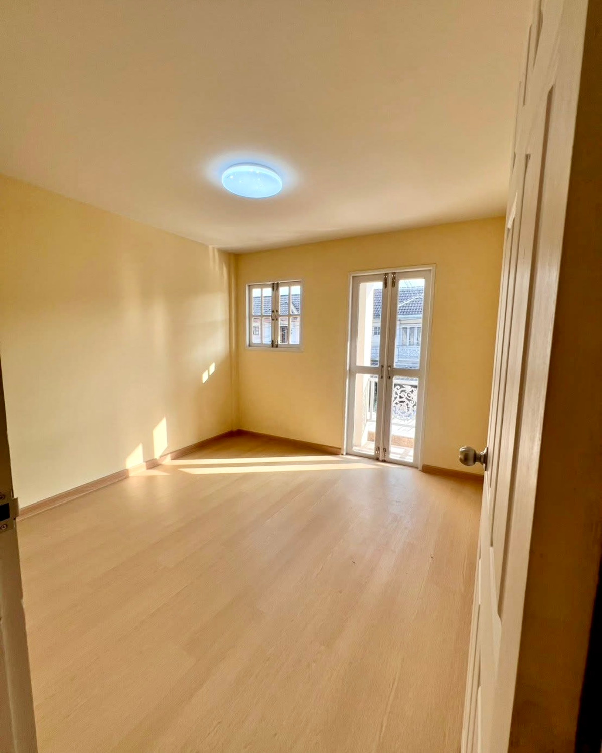 For SaleTownhomeRama5, Ratchapruek, Bangkruai : Nontiwa Garden / 4 Bedrooms (For Sale), Nontiwa Garden / 4 Bedrooms (FOR SALE) BNS033