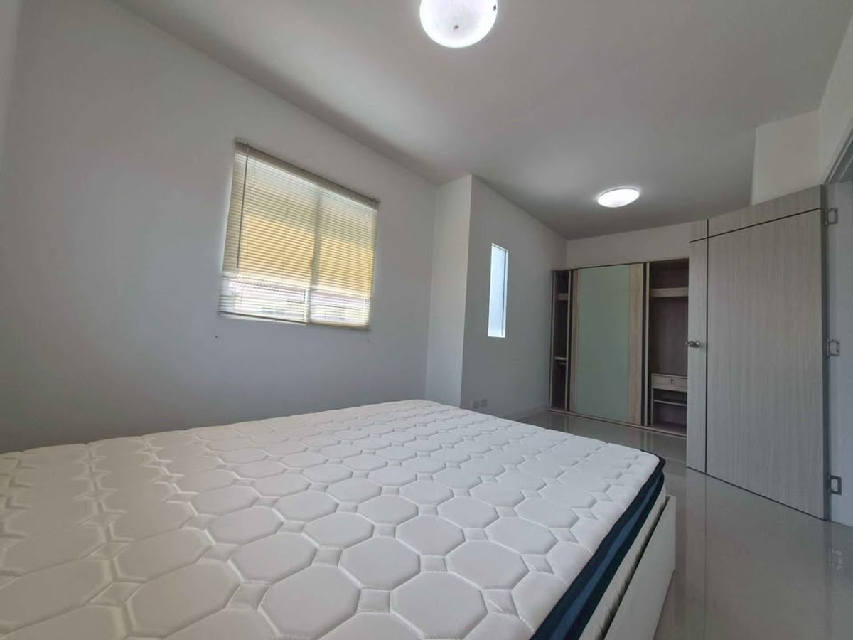 ขายทาวน์โฮมพัทยา บางแสน ชลบุรี สัตหีบ : หมู่บ้านพฤกษาซอยเขาน้อย / 3 ห้องนอน (ขาย), Baan Prueksa Boonsamphan / 3 Bedrooms (FOR SALE) BEWN154