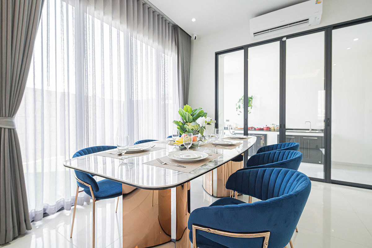 ขายบ้านโชคชัย4 ลาดพร้าว71 : [ขาย] ✨ บ้านเดี่ยว 3 ชั้น สไตล์ Modern Luxury พรีเมียมที่สุดในลาดพร้าว 101 | Feel Town ✨ แต่งครบ พร้อมลากกระเป๋าเข้าอยู่! เพียง 13.99 ล้าน (Rare Item มีเพียง 9 หลังในโครงการ!)