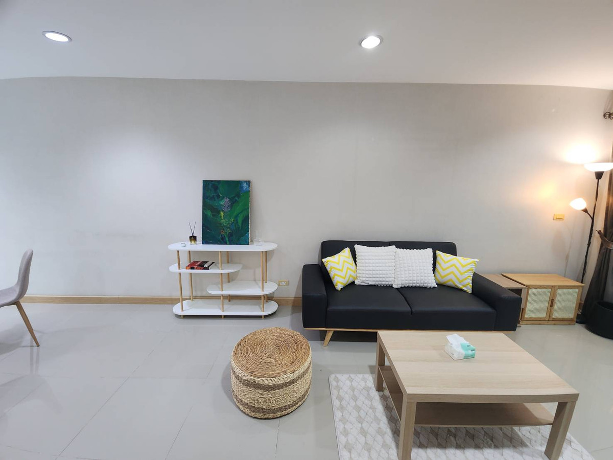 ให้เช่าทาวน์โฮมนวมินทร์ รามอินทรา : ให้เช่าทาวน์โฮม กรีนิช รามอินทรา ใกล้ สวนสยามอะเมซิ่งพาร์ค เพียง 5 นาที