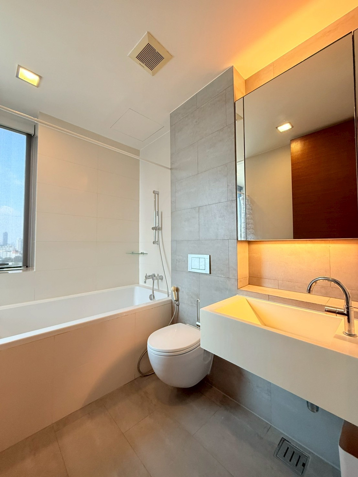 For RentCondoSukhumvit, Asoke, Thonglor : Ashton Morph 38 pet-friendly 🐈🏠condo for rent, 2-bedroom - Sukhumvit 38 Thonglor