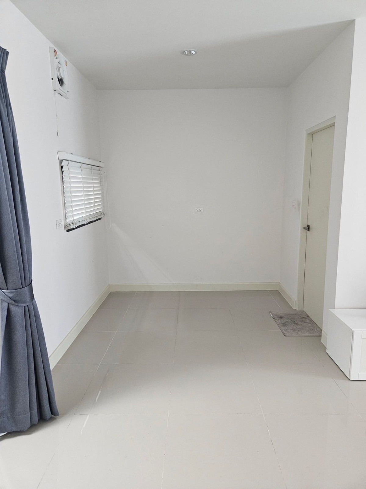 ให้เช่าทาวน์โฮมบางแค เพชรเกษม : บ้านกลางเมือง สาทร - กัลปพฤกษ์ / 3 ห้องนอน (เช่า), Baan Klang Muang Sathorn - Kalapaphruek / 3 Bedrooms (FOR RENT) BALL310