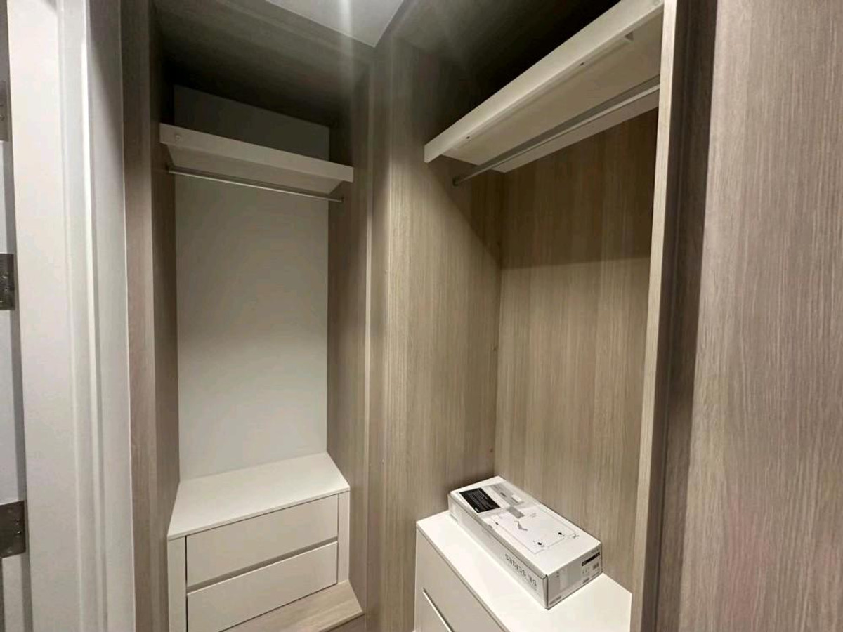 For RentCondoWongwianyai, Charoennakor : #E191 (Former code S2858) 🎉 260369 Condo for Rent Reference Sathorn-Wongwianyai
