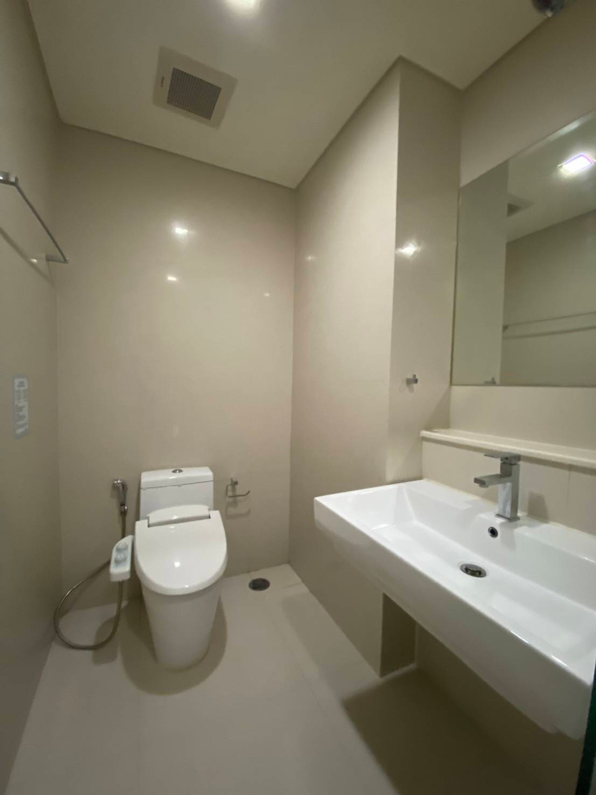 ให้เช่าคอนโดสุขุมวิท อโศก ทองหล่อ : 🤍🧡White Room Style , Ivy Thonglor 2bed2bath 85 Sqm Fullyfurnish 55,000-🤍🧡