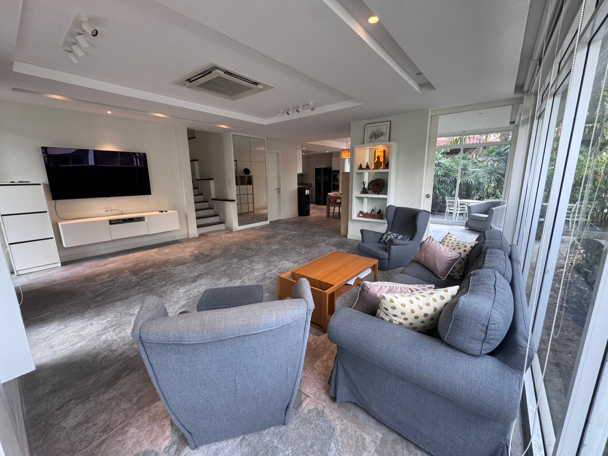 For SaleHouseKaset Nawamin,Ladplakao : Bangkok Villa Praditmanutham 3 / 3 Bedrooms (FOR SALE) MNT038