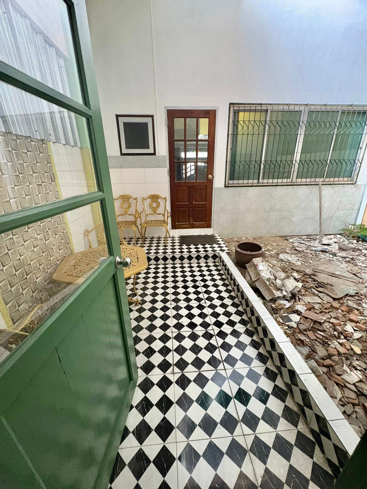 For SaleTownhomeSapankwai,Jatujak : 4-story Townhome Near SRT Red Line Wat Semian Nari / 4 Bedrooms (FOR SALE) BNS017