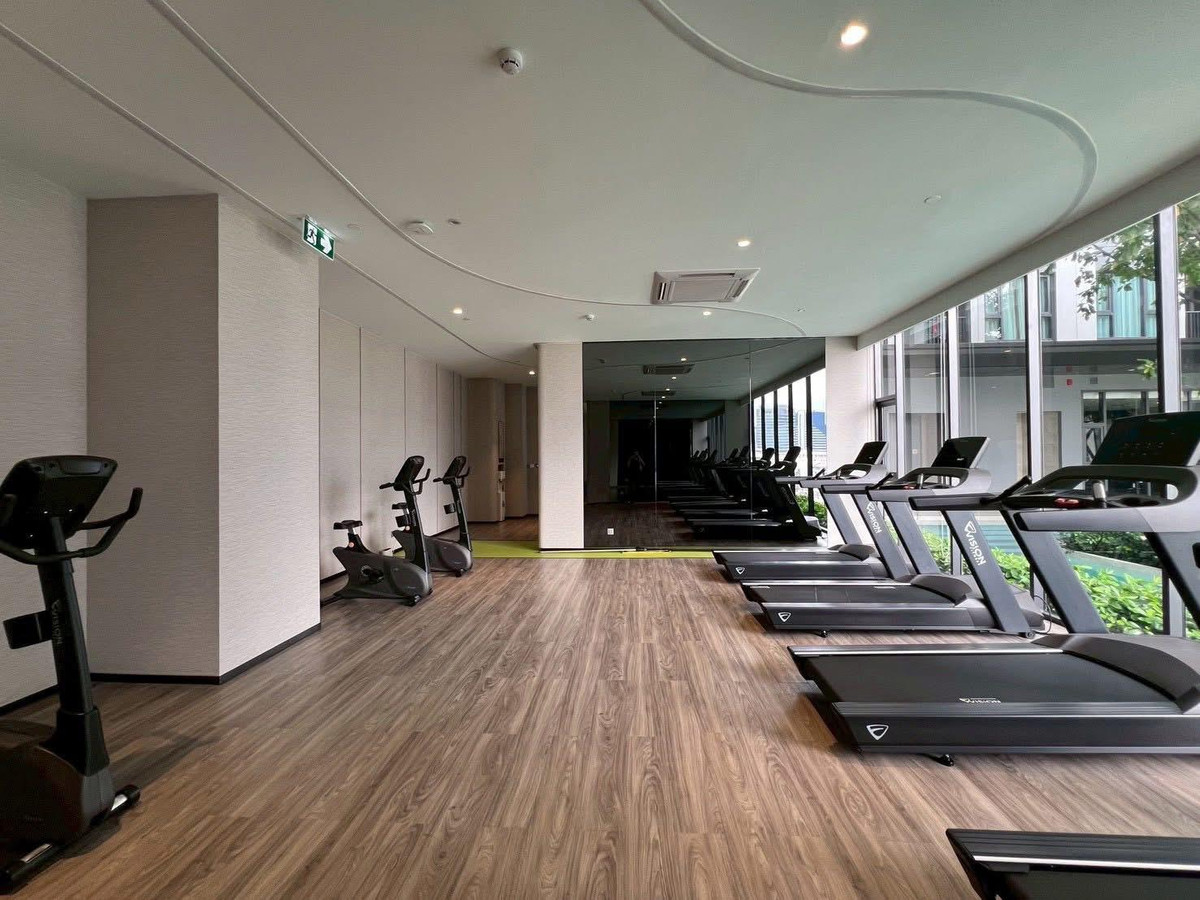 For RentCondoKhlongtoei, Kluaynamthai : Prime Unblocked View! Studio unit for Rent @Aspire Sukhumvit-Rama 4. Brand New & Fully Furnished.