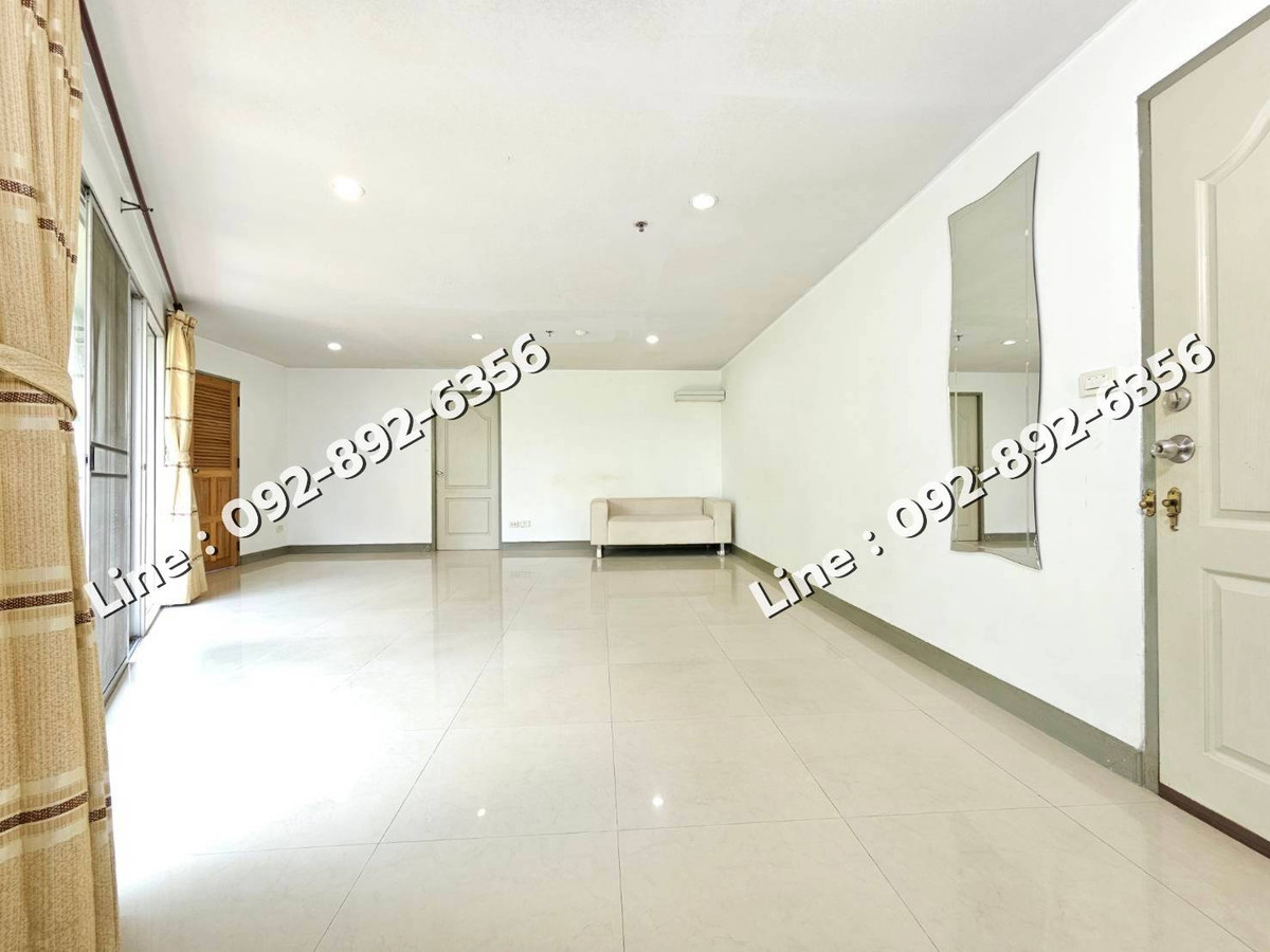 ขายคอนโดบางนา แบริ่ง ลาซาล : ขายถูก: คอนโดห้องมุม Combine 74 ตรม. รีเจ้นท์ โฮม 7/1 บางนา-สรรพาวุธ Regent Home 7/1 Bangna-Sanphawut 