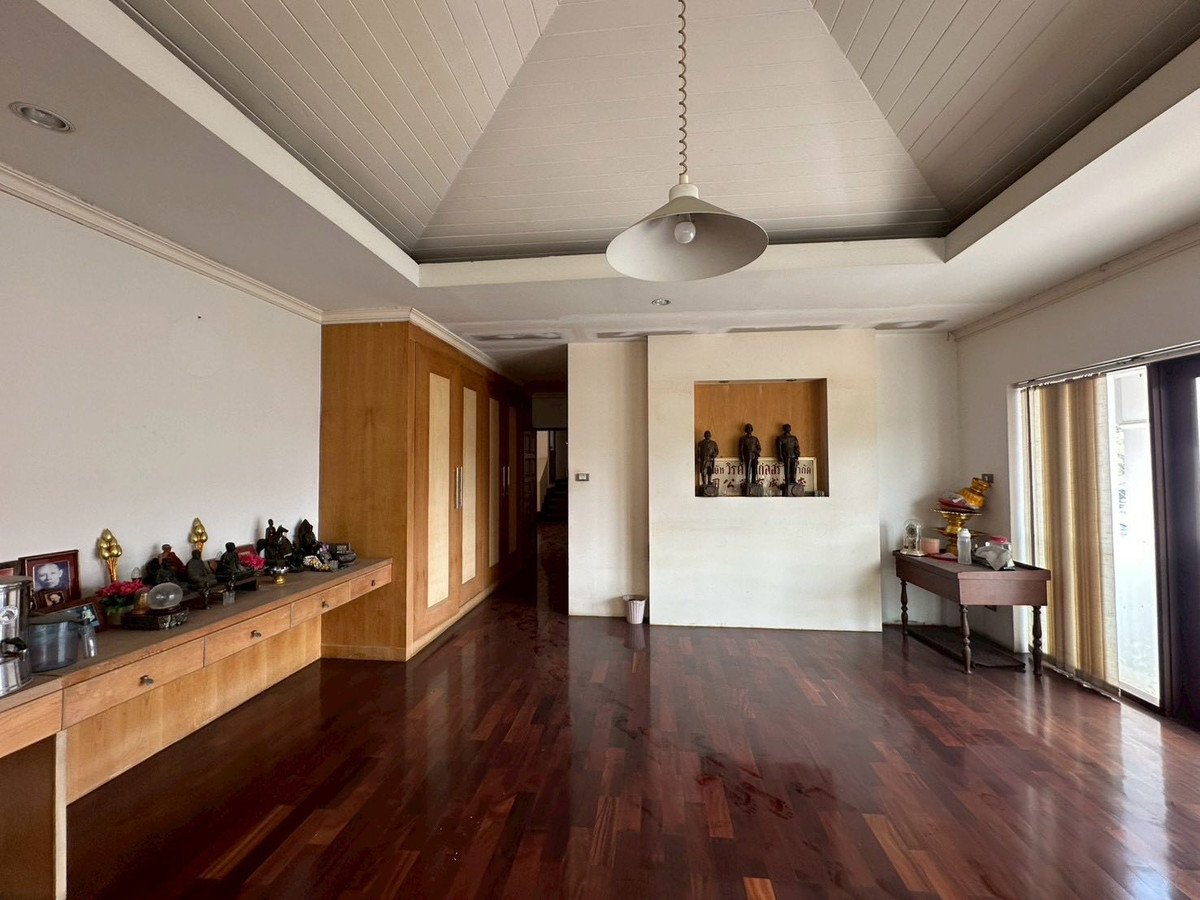 ขายบ้านเอกชัย บางบอน : ขายบ้านเดี่ยว 2 ชั้น หมู่บ้านเอกชัยออร์คิด การ์เด้น ทำเลดี เดินทางสะดวก