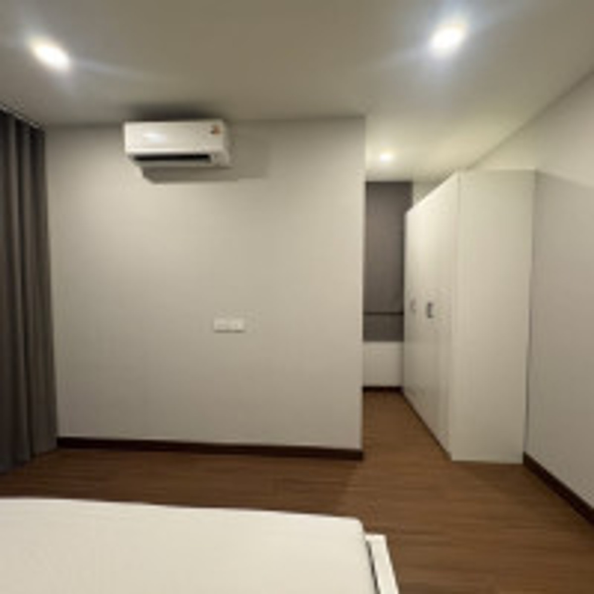 ให้เช่าบ้านบางนา แบริ่ง ลาซาล : ขายบ้านหรู THE CITY บางนา กม.7 หลังใหญ่ 326 ตร.ม. 4 นอน 5 น้ำ ทิศเหนือไม่ร้อน เฟอร์ฯ+เครื่องใช้ไฟฟ้าครบ ทำเลดีที่สุดหลัง Mega Bangna สังคมคุณภาพระดับพรีเมียม  .