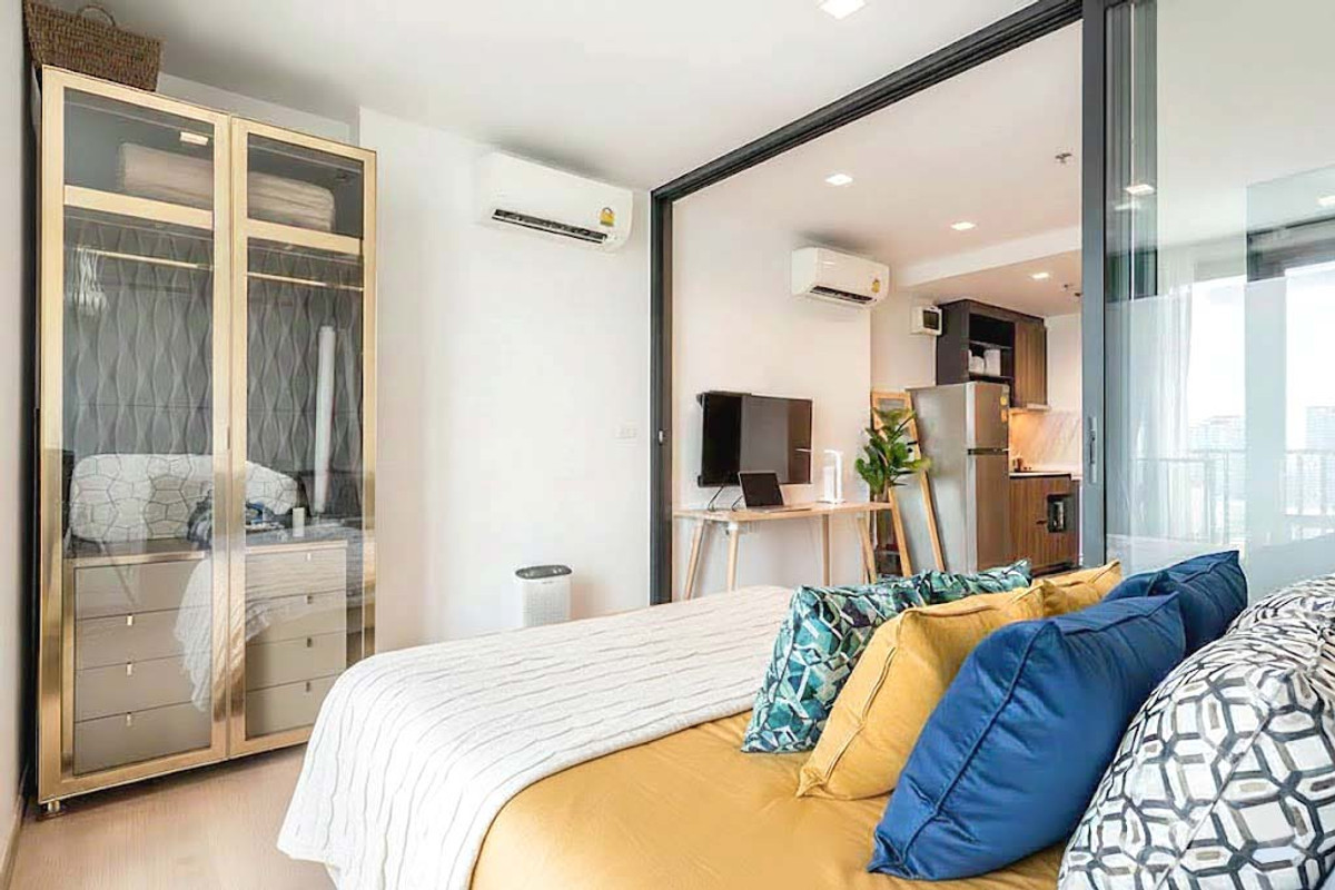 ขายคอนโดลาดพร้าว เซ็นทรัลลาดพร้าว : ขายด่วน 🔥 The Line ตึก B ขนาด 1 ห้องนอน 1 ห้องน้ำ 32.52sqm ห้องแต่งสวยมาก พร้อมเข้าอยู่ ใกล้ห้าง เดินทางสะดวก 📞 โทรเลย 065-2614622 แทมมี่