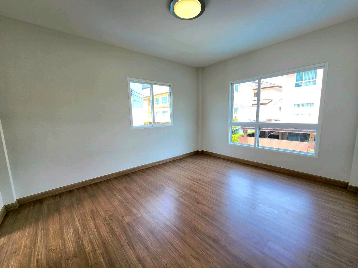 For SaleHouseRama5, Ratchapruek, Bangkruai : 🔥For sale Casa Premium Village Ratchaphruek-Rama 5, 3-story detached house, newly renovated, near the Bang Phlu BTS station.