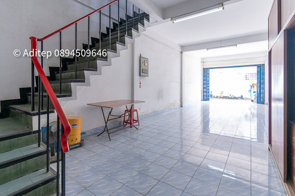 For SaleShop HousePinklao, Charansanitwong : Commercial building for sale on Thonburi side, 3 and a half floors, 22.2 sq m., walk to MRT Charan 13, only 150 meters | Soi Commerce Thonburi 4