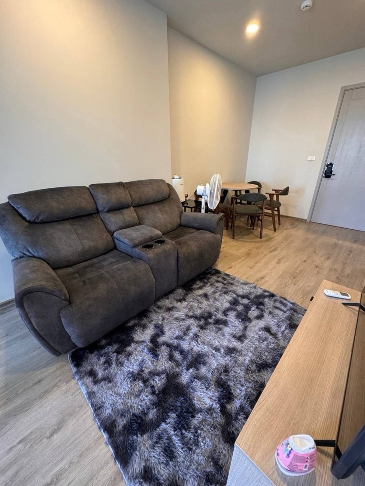 ให้เช่าคอนโดบางซื่อ วงศ์สว่าง เตาปูน : 🔥Rare Item! Chapter one flow Bangpo ห้อง 1 นอน 🔥วิวแม่น้ำ + ที่จอดรถ 1 คัน คุ้มที่สุดในย่านนี้