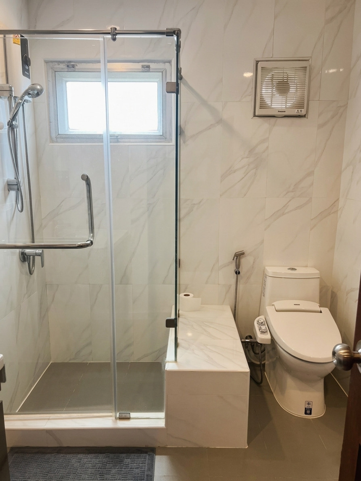 ขายบ้านปทุมธานี รังสิต ธรรมศาสตร์ : หมู่บ้านเมืองเอก / 3 ห้องนอน (ขาย), Muang Ake Village / 3 Bedrooms (FOR SALE) BNS059