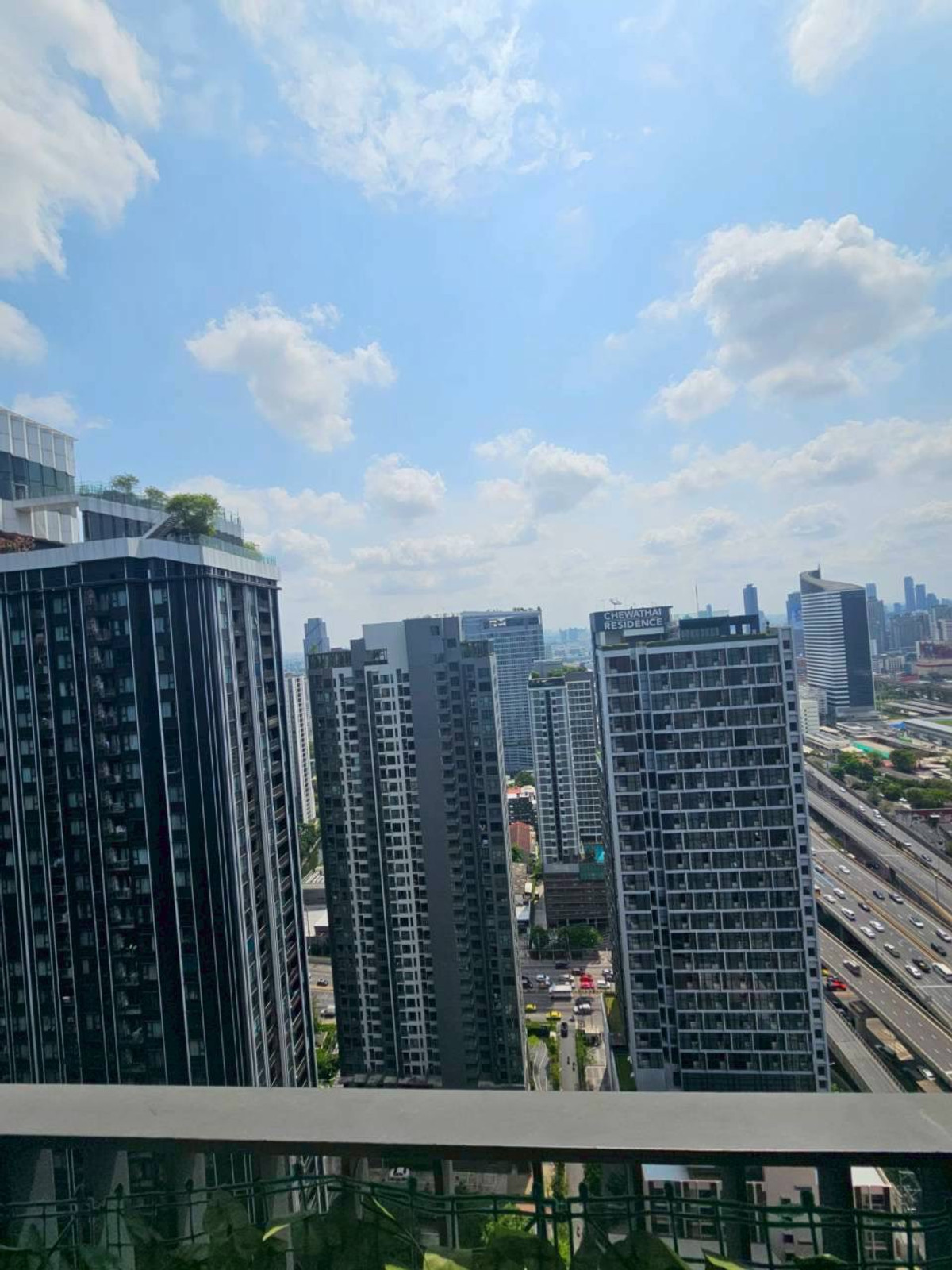 ให้เช่าคอนโดพระราม 9 เพชรบุรีตัดใหม่ RCA : ให้เช่า 📍 Life Asoke Hype 📍 เฟอร์นิเจอร์ และ เครื่องใช้ไฟฟ้าครบ ใกล้ Airport Link มักกะสัน