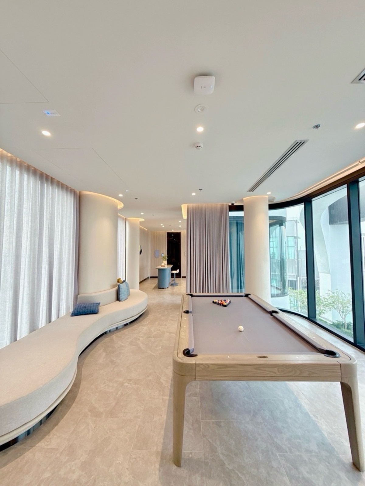 For SaleCondoKasetsart, Ratchayothin : 𝐂𝐎𝐁𝐄 Kaset Sripatum 𝐅𝐑𝐄𝐄 down payment 𝐎 baht, installments 𝟗,𝟓𝟎𝟎/month, new room from the project, best price.