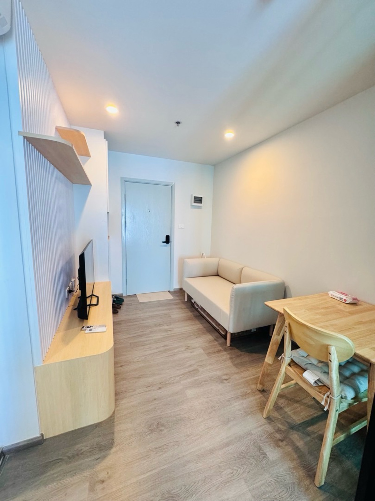 ให้เช่าคอนโดท่าพระ ตลาดพลู วุฒากาศ : 🔥 ปล่อยเช่าด่วน! 11,000.- แต่ง Built-in จัดเต็ม สไตล์ Minimal Muji  ที่ Regent Home วุฒากาศ 