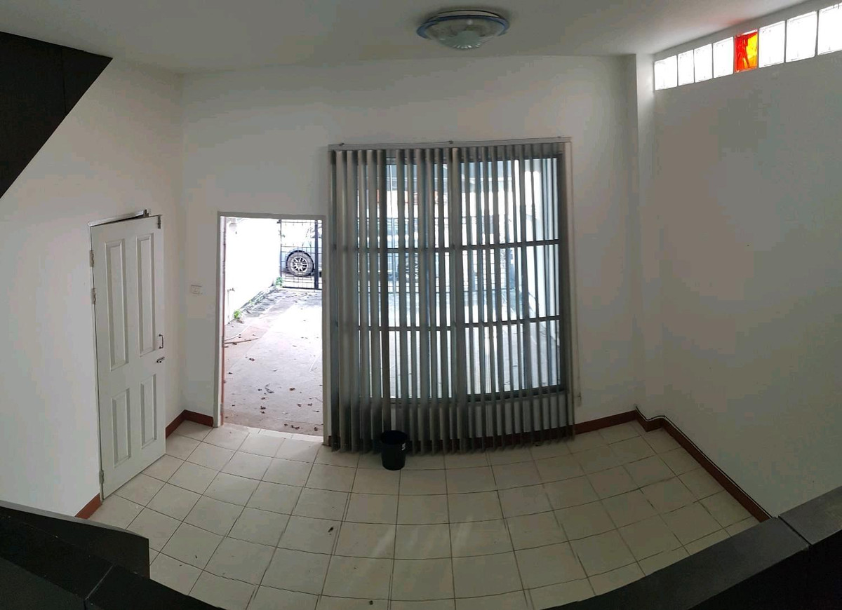 ขายทาวน์โฮมโชคชัย4 ลาดพร้าว71 : Baan Klang Muang Ladprao 71 (บ้านกลางเมืองลาดพร้าว 71)