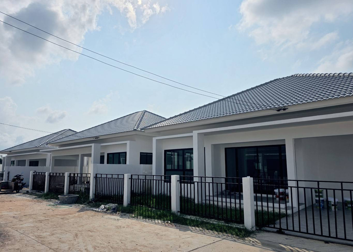 For SaleHouseRayong : Urgent sale announcement: Living Sense 2 Banchang Rayong (Living Sense 2 Banchang Rayong)