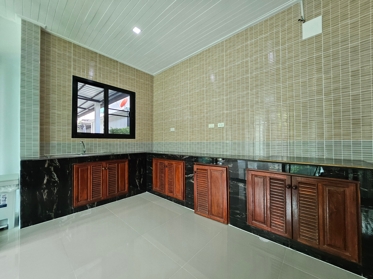 For RentHouseRama 2, Bang Khun Thian : Pet-Friendly ! 6-Bedroom Renovated Home with Private Garden✨