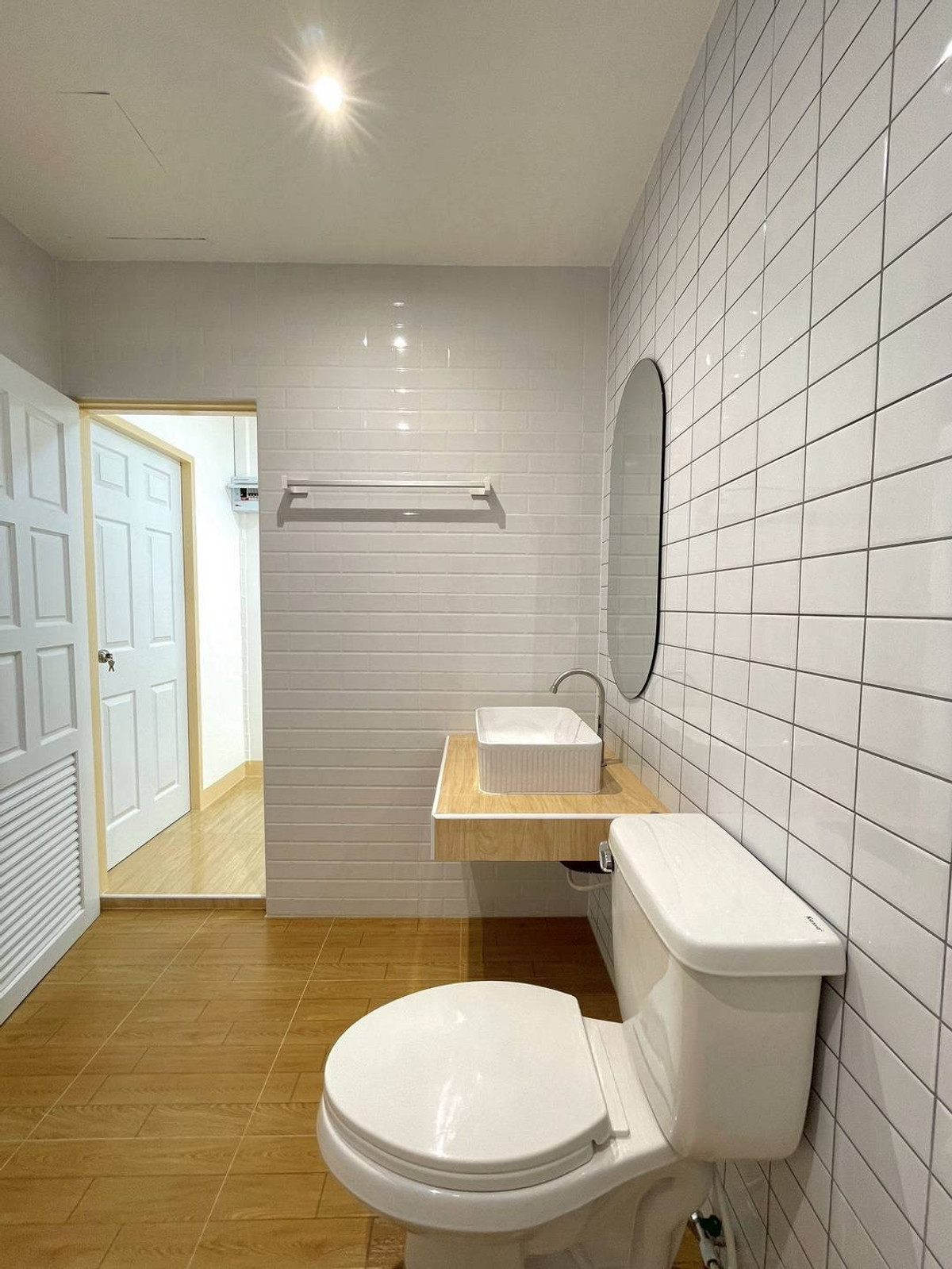 ขายทาวน์โฮมนนทบุรี บางใหญ่ บางบัวทอง : ขายทาวน์เฮาส์ร่มโพธิ์ บางบัวทอง 16 ตร.ว. แต่งมินิมอล ใกล้ MRT บางพลู ฟรีโอน