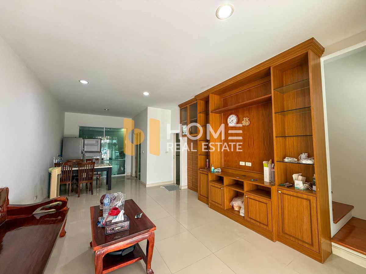 For SaleTownhomePattanakan, Srinakarin : Baan Klang Muang S Saint Srinakarin / 4 Bedrooms (FOR SALE) GNG046
