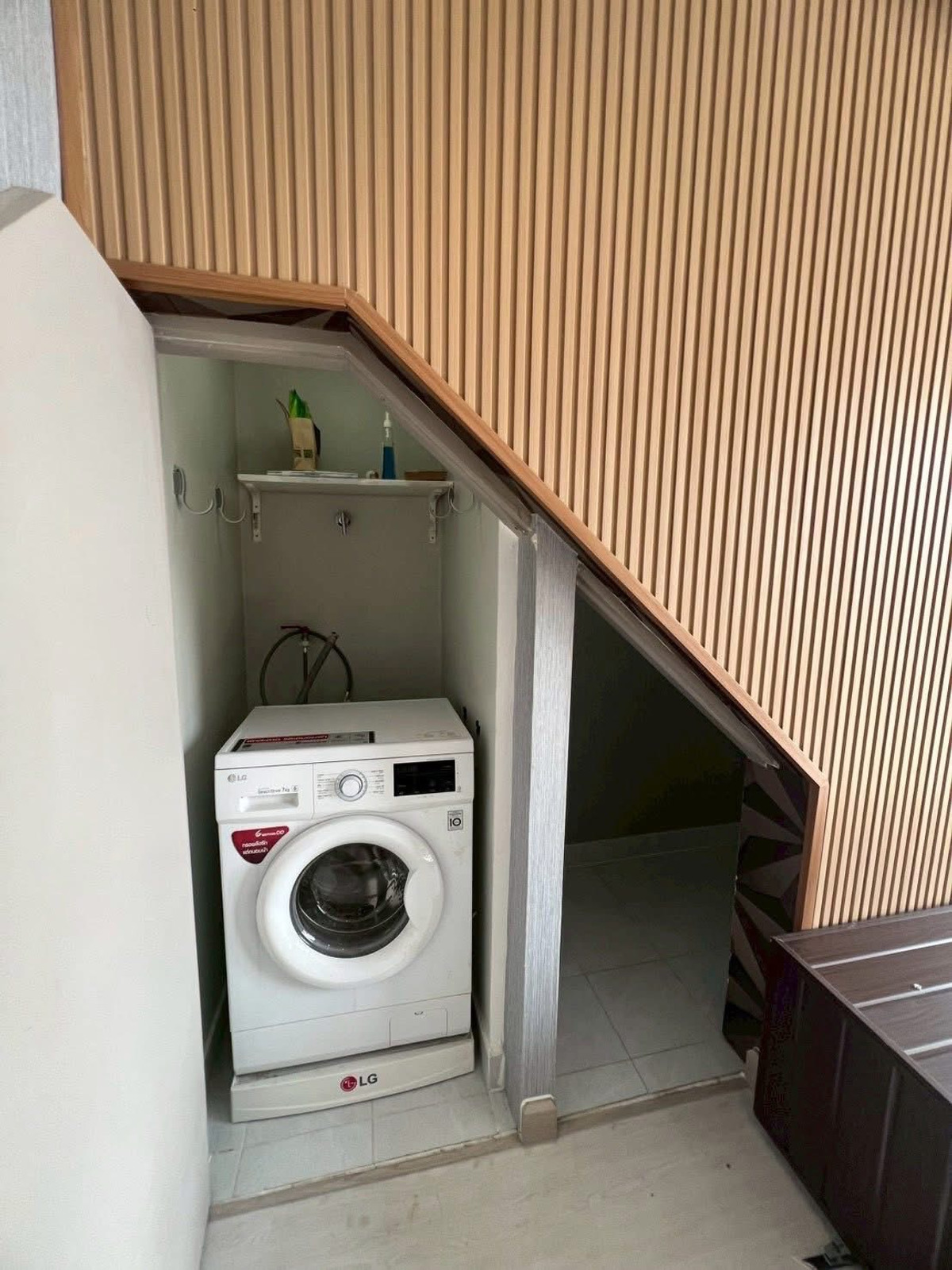 For RentCondoOnnut, Udomsuk : 🔥 Reduced price to only 17,000 baht/month 🔥 🏢 Ideo Mobi Sukhumvit 81 – Tower B ✨ 2-story duplex room, high ceiling, airy, open, very livable ✨