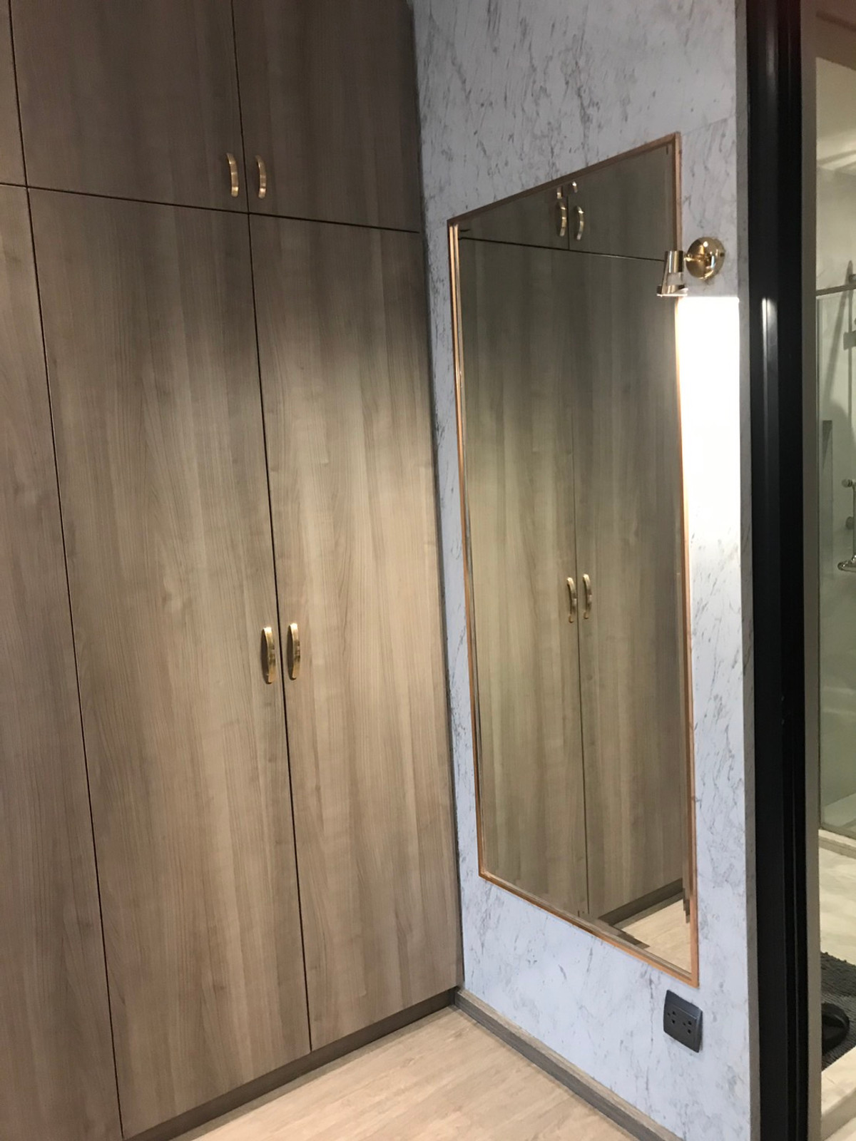 For RentCondoSukhumvit, Asoke, Thonglor : Urgent for rent! Rhythm Ekkamai, beauty studio Separate kitchen, good view, close to lifestyle areas.