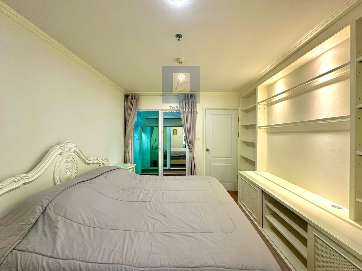 For RentCondoOnnut, Udomsuk : A low rise condo located only 350 meters from BTS Onnut station. Highly convenient. 