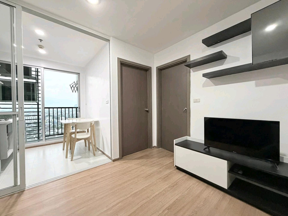 For RentCondoOnnut, Udomsuk : 🌿🚆 Condo, good location, near BTS On Nut, convenient travel, close to lifestyle area T77, complete in one place.