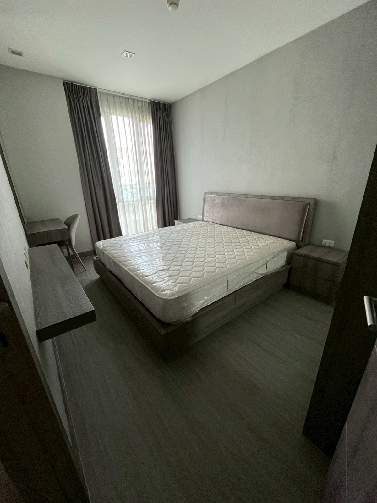 For SaleCondoSukhumvit, Asoke, Thonglor : Trapezo Sukhumvit 16 / 2 Bedrooms (SALE WITH TENANT), Trapezo Sukhumvit 16 / 2 Bedrooms (Sale with Tenant) BJ114