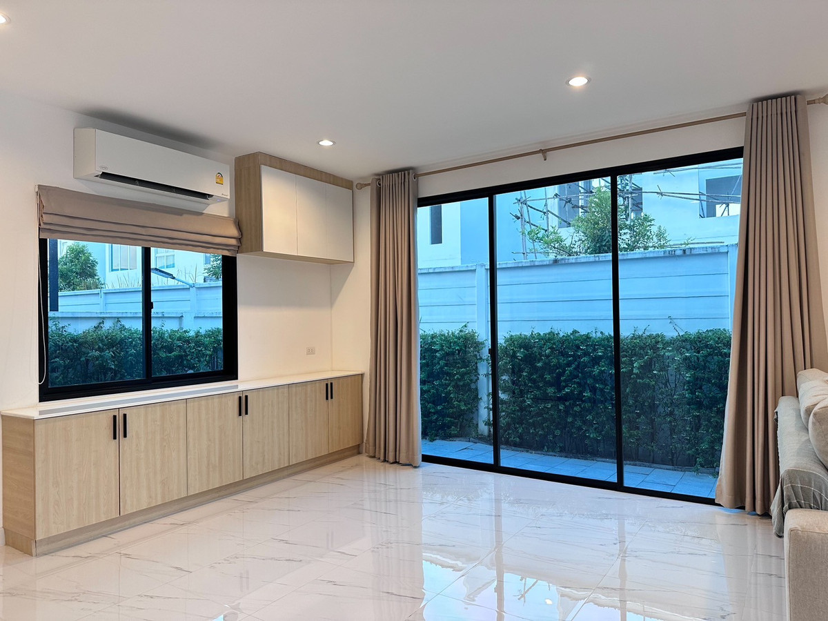 For SaleHouseBangna, Bearing, Lasalle : House for sale Como Bianca II Bangna price 6,990,000 baht [NCh260301]