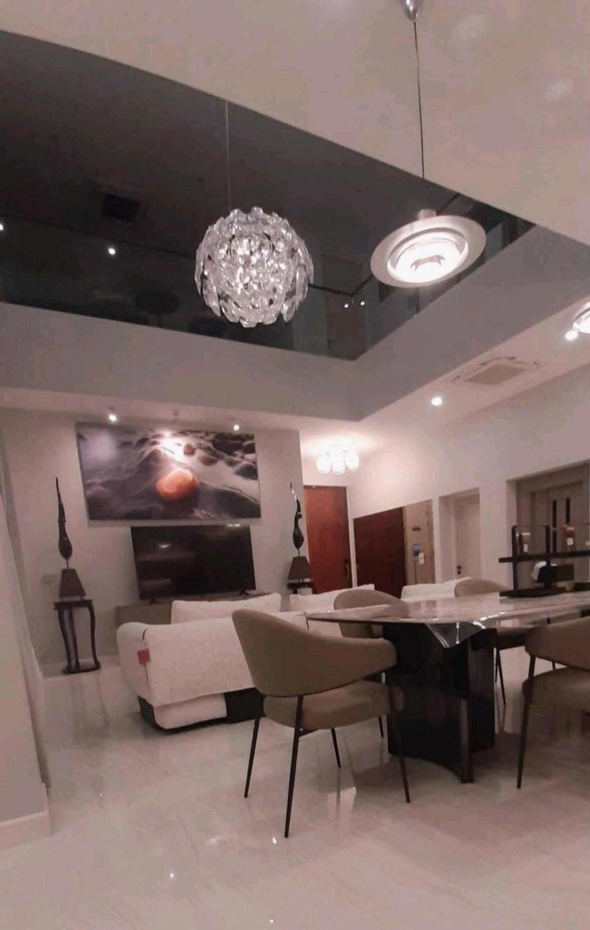 For RentHouseYothinpattana,CDC : Luxury 3-story house, 8 bedrooms, fully furnished, beautifully decorated, for rent in Yothin Phatthana-Ramindra area, near Crystal Design Center (CDC), only 2.3 km.